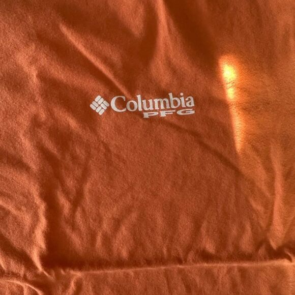 PFG Columbia Shirt - Picture 3 of 3